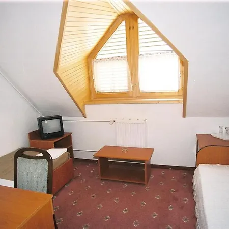 Juventus 3* فيلينس